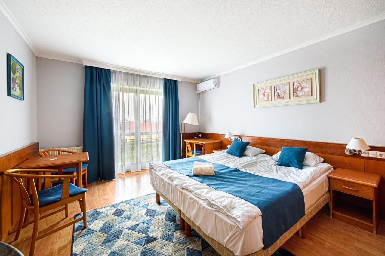 Holiday Club Apartman Hotel Hévíz Екстериор снимка