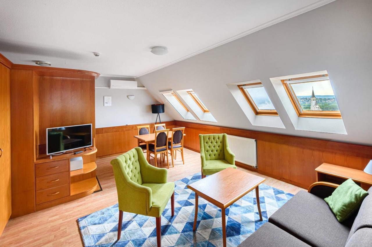 Holiday Club Apartman Hotel Hévíz Екстериор снимка