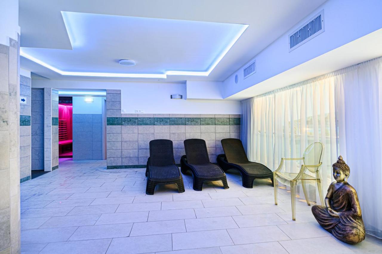 Holiday Club Apartman Hotel Hévíz Екстериор снимка