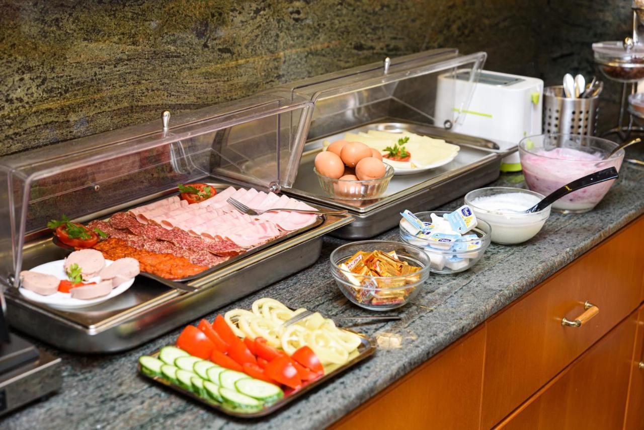 Holiday Club Apartman Hotel Hévíz Екстериор снимка