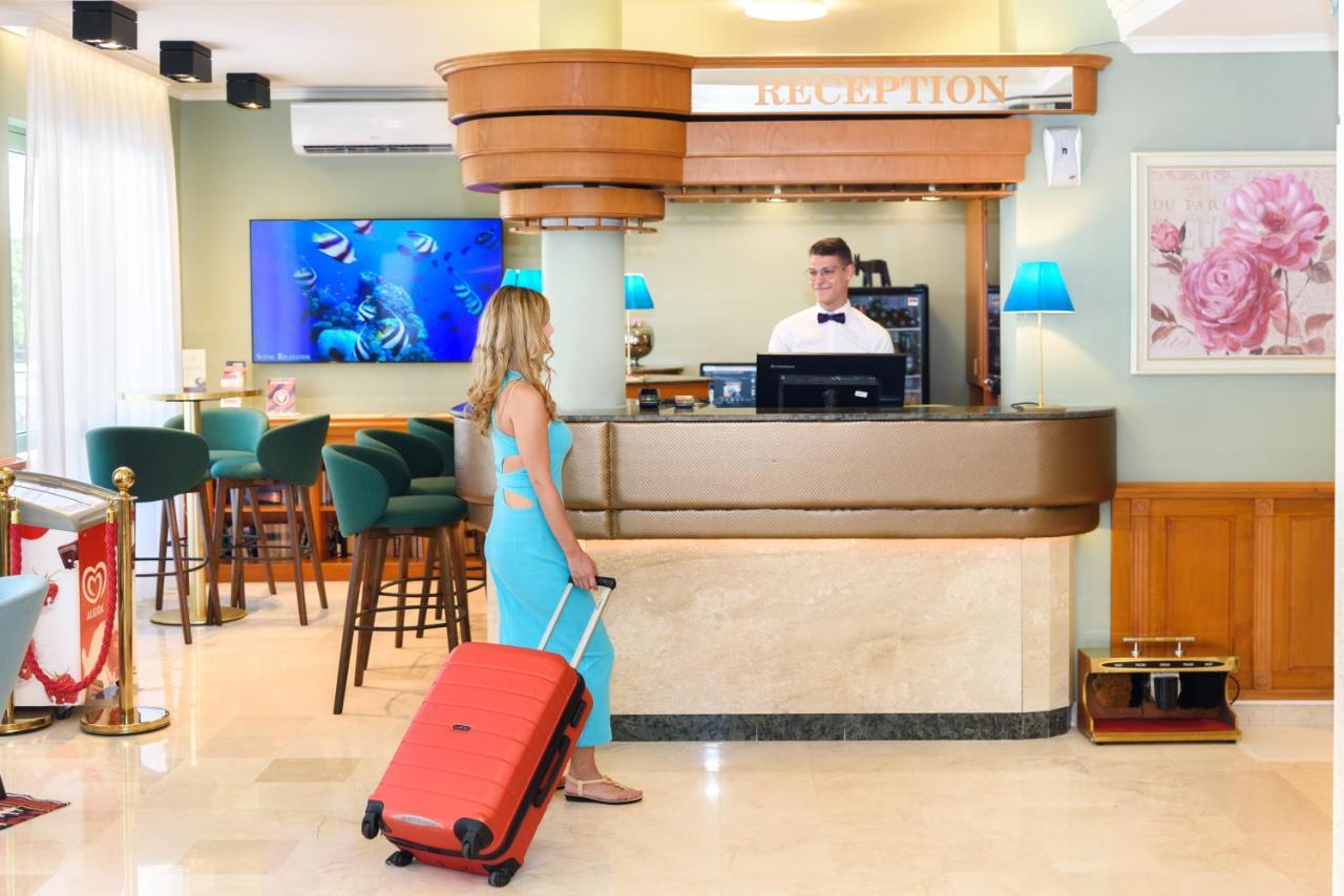 Holiday Club Apartman Hotel Hévíz Екстериор снимка