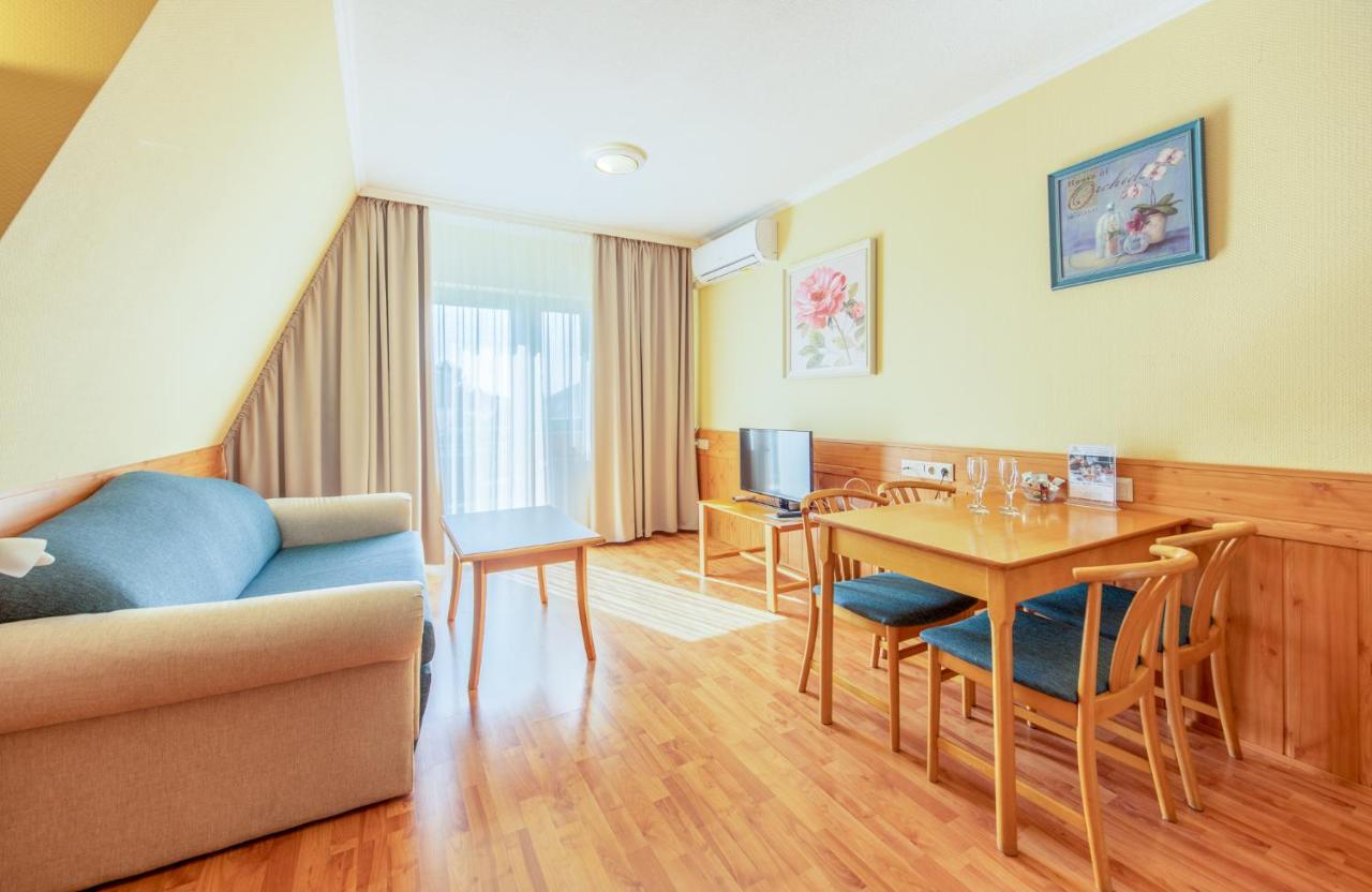Holiday Club Apartman Hotel Hévíz Екстериор снимка
